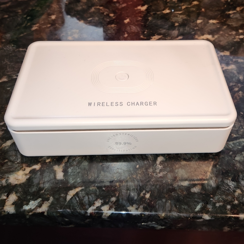 UV Multifunctional STERILIZER Wireless Charger